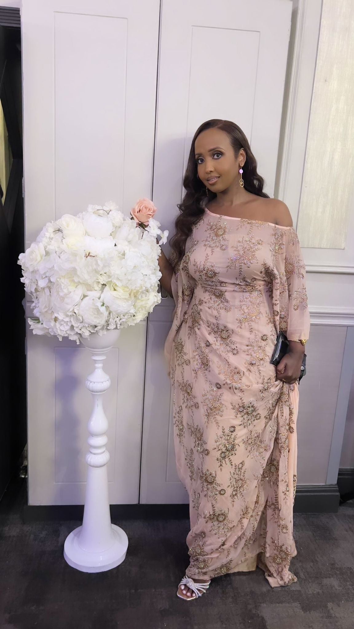 Nude Classy Guest dirac